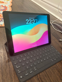 iPad 8th Generation+keyboard case