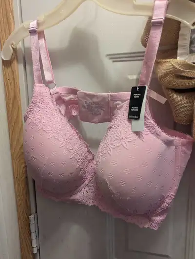 New memory foam pink lace bra size 40DD, View more