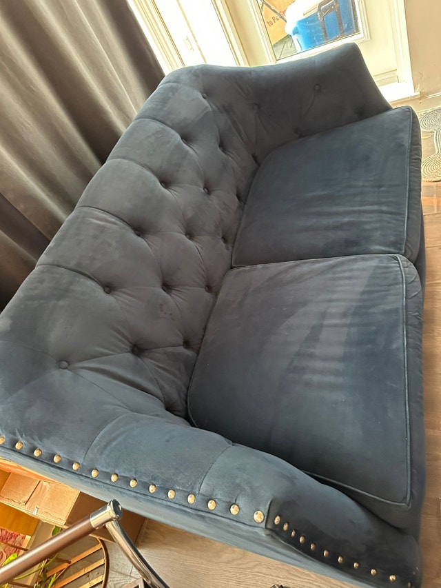 Navy blue sofa Couches & Futons City of Toronto Kijiji