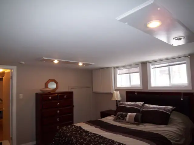 Off-Campus Student Housing Near WLU & UW in Long Term Rentals in Kitchener / Waterloo - Image 7