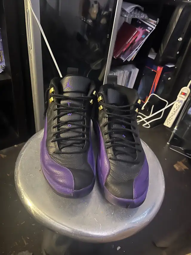 Jordan 12 Retro size 13 purple and black in Men's Shoes in City of Toronto - Image 2