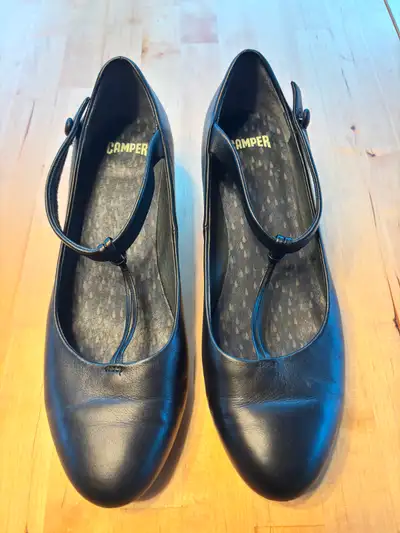 Soulier pour femme grandeur 9.5, View more