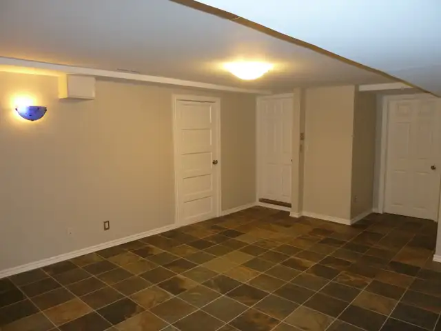 4 Bedroom+ 1 Office House Facing Exhibition Park!! in Long Term Rentals in Guelph - Image 18