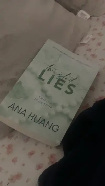 Twisted Lies - Ana Huang (New), View more