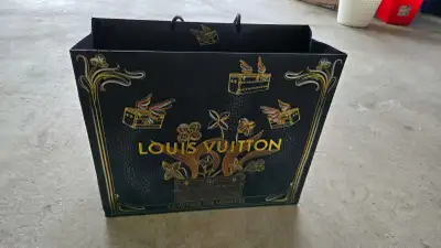 LUXURY BRAND BOXES/GIFTBAGS, View more