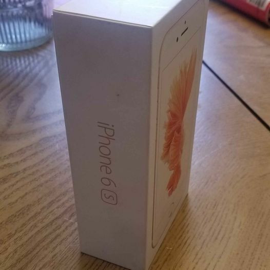 Apple iPhone 6S 128GB Rose Gold - Unlocked in Cell Phones in Mississauga / Peel Region - Image 4