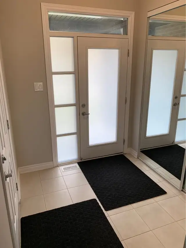 A specious private room available for rent in Room Rentals & Roommates in Ottawa - Image 3