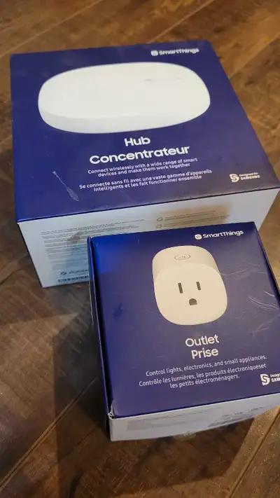Samsung SmartThings Hub and Outlet , View more