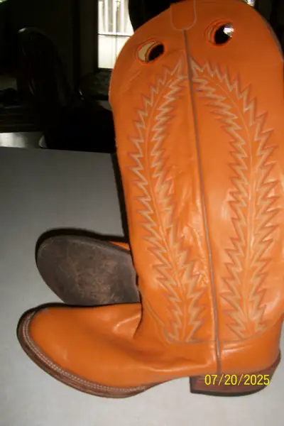 HIGH QUALITY LEATHER COWBOY BOOTS LADIES SIZE 10, View more
