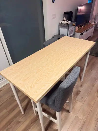 Bar/Counter/Island Table with adjustable legs (140 x 60 cm for the table) multiple small scuffs on t...