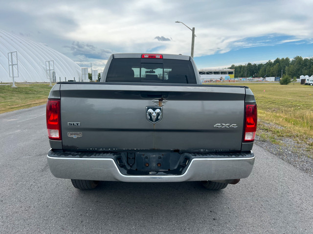 2011 DODGE RAM 1500 SLT HEMI QUAD CAB 4x4 in Cars & Trucks in Ottawa - Image 4