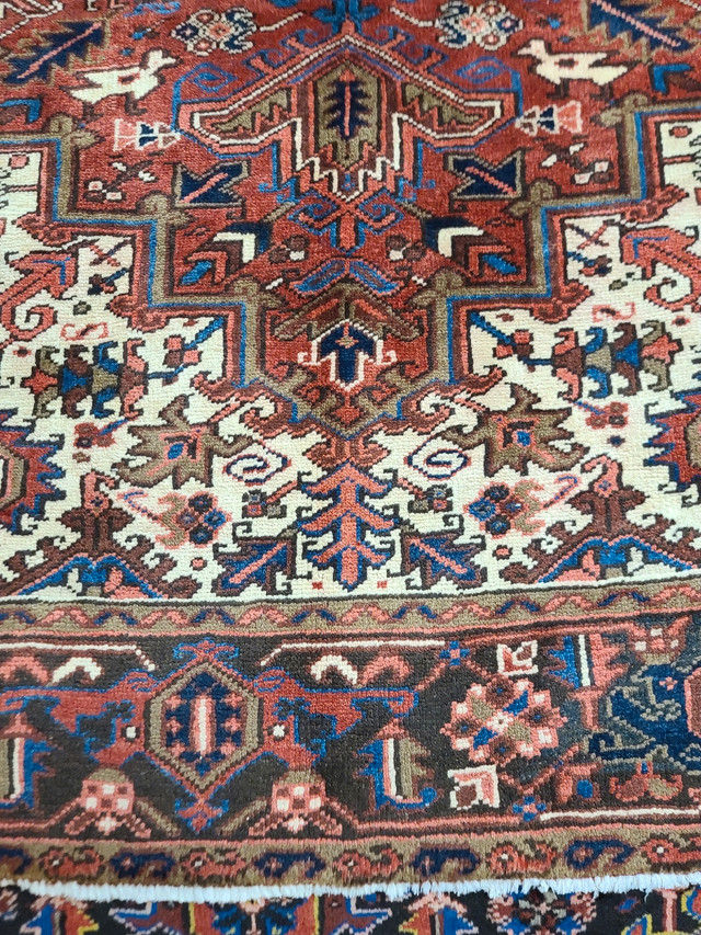 Persian rug Heriz in Rugs, Carpets & Runners in Markham / York Region - Image 3