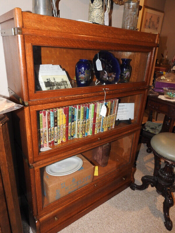 Antique barrister bookcases,  3 glass levels, restored in Bookcases & Shelving Units in Hamilton - Image 2