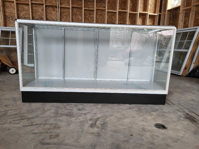 6' glass showcase  in Industrial Shelving & Racking in Ottawa - Image 2