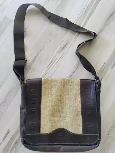 Juan Valdez Large Leather Straw Crossbody Shoulder Bag Tote, View more