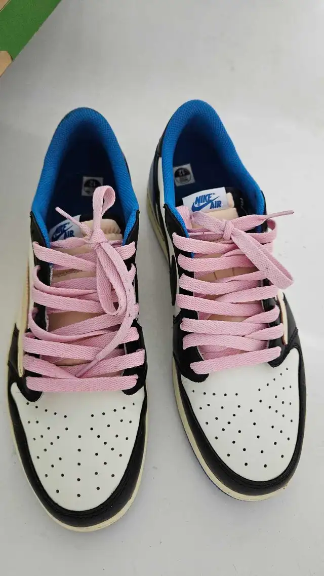 US 12, Air Jordan 1 Low Travis Scott Fragment (DM7866-140) | in Men's Shoes in City of Montréal - Image 4