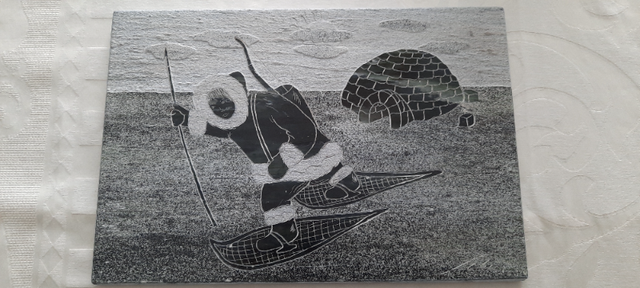 Inuit Soapstone Etching of Seal Hunter and Igloo in Arts & Collectibles in Kitchener / Waterloo - Image 3
