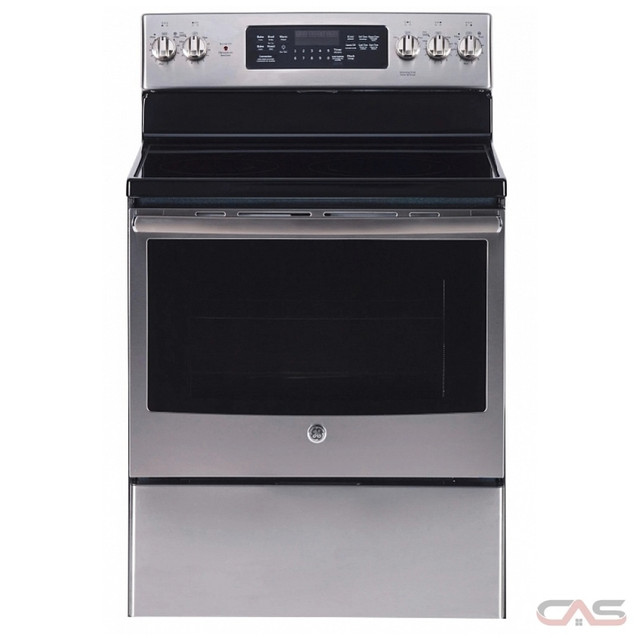GE 5.0 cuft Convection Range in Stoves, Ovens & Ranges in Cambridge
