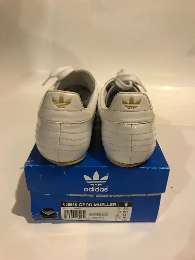 Adidas Gerd Meuller, Lifestyle, White Patent, USA Size 10. in Men's Shoes in Markham / York Region - Image 6