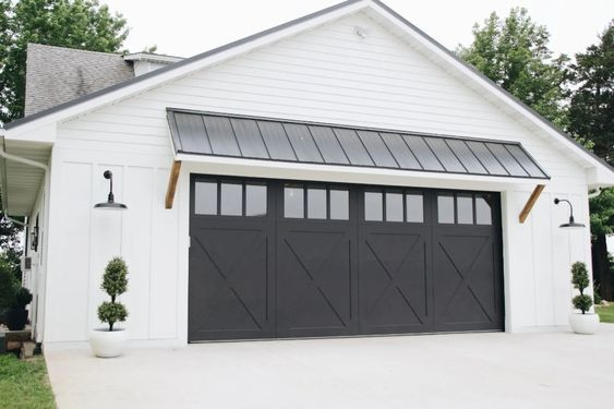 Peterborough Garage Doors - Home / Commercial Roll Up in Garage Doors & Openers in Peterborough