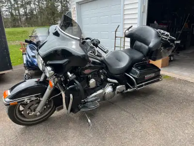 Ultra Classic Harley Davidson 2008, running great selling due to not riding anymore. Call for more i...