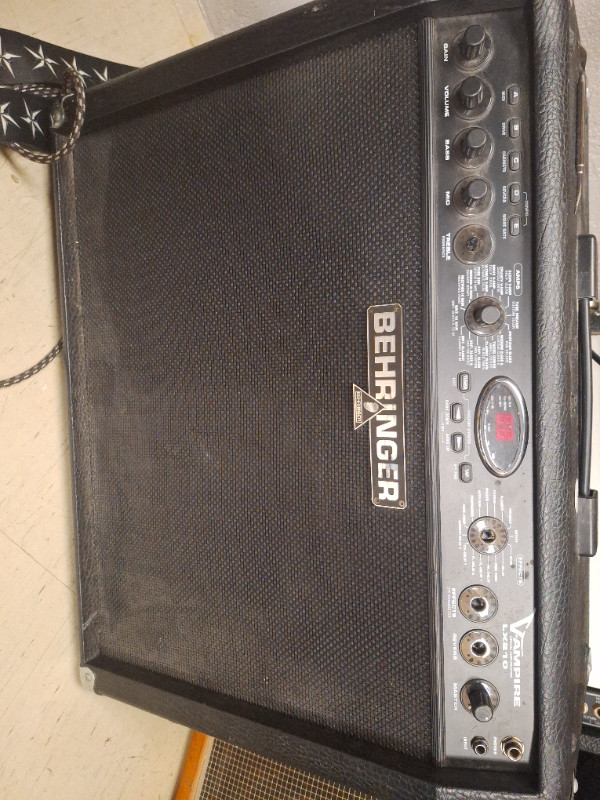 Behringer guitar amp in Amps & Pedals in Kitchener / Waterloo