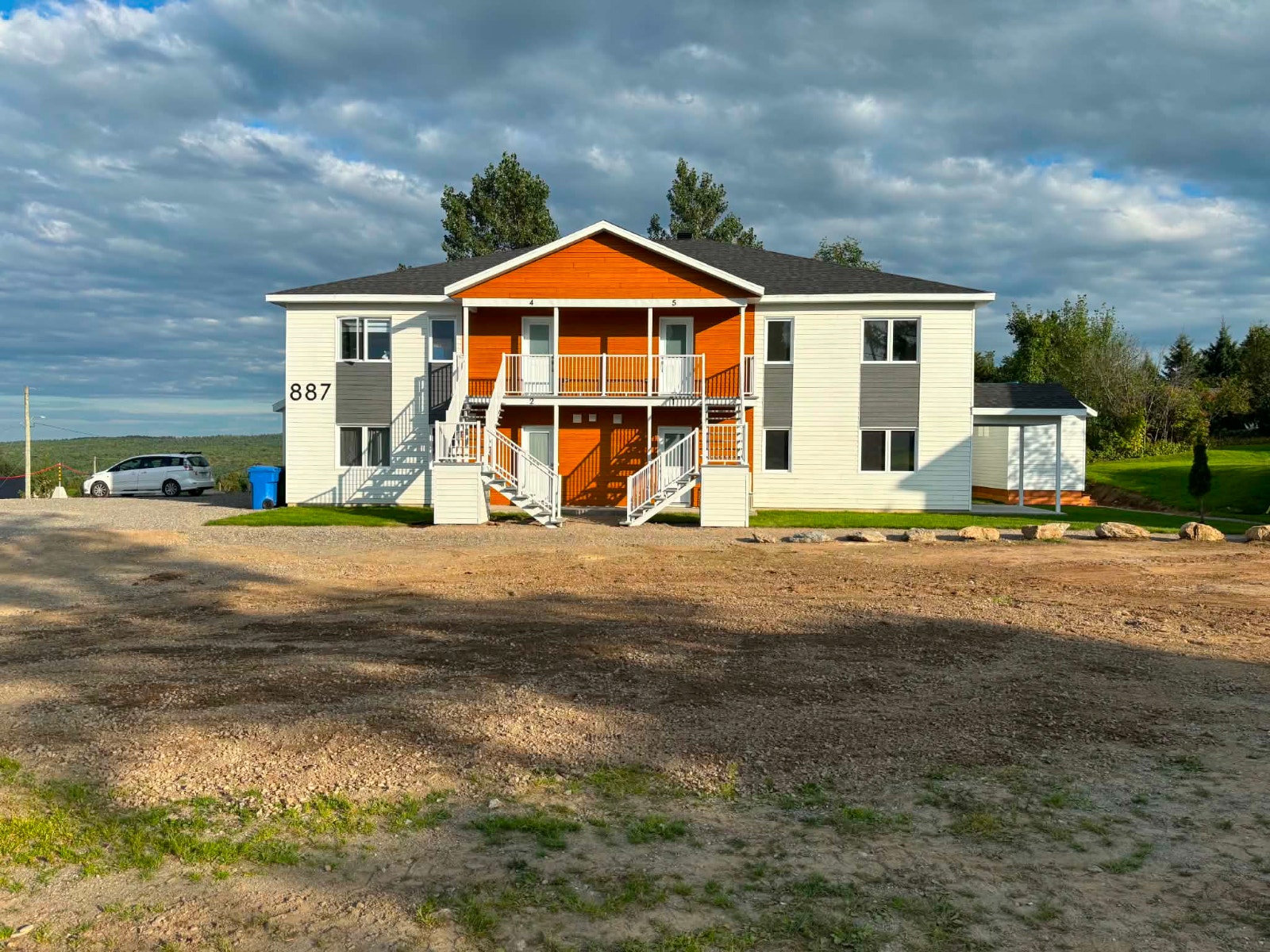 Spacieux et lumineux 4 1/2 avec bureau - St-Séverin en Beauce — photo 2