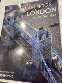 Giant Book of London From Air Paperback – Sept. 18 2001