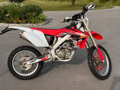 Road legal, blue plated 2004 CRF250X, low hours, well maintained. Equipped with Vapor Trailtech inst...