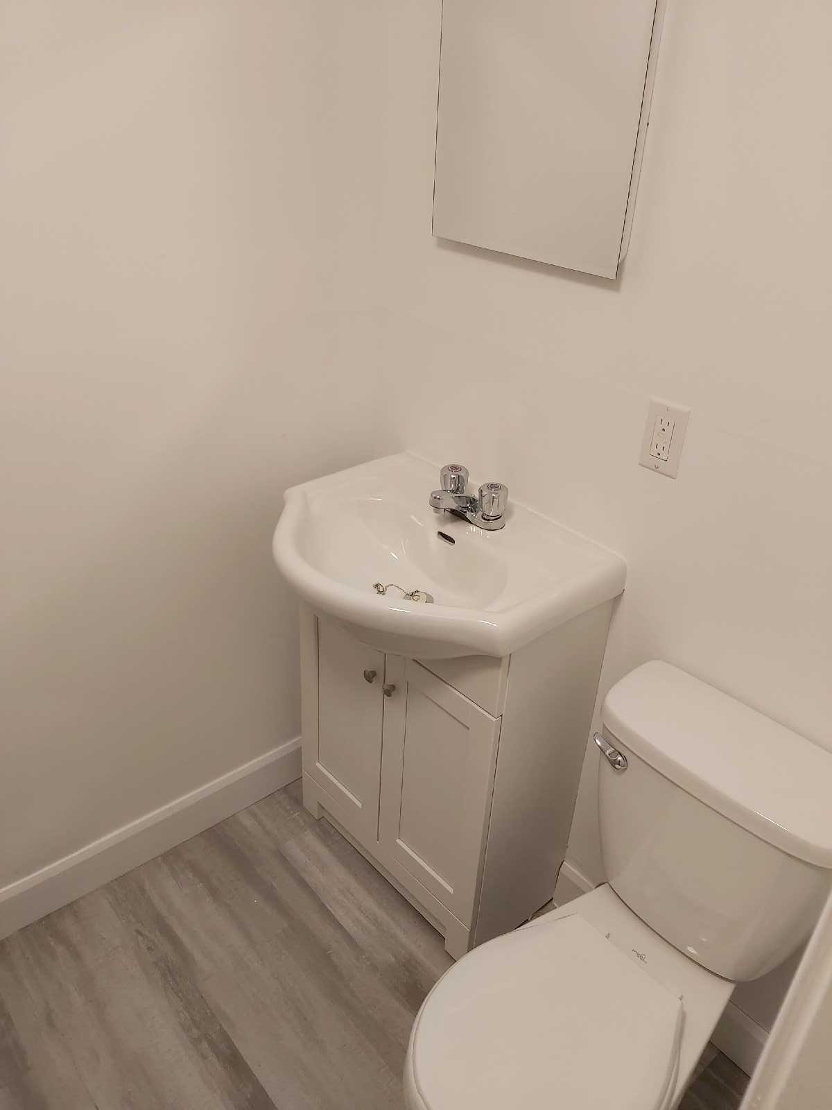 Lachine Townhouse, 2 bed, pet friendly — photo 1