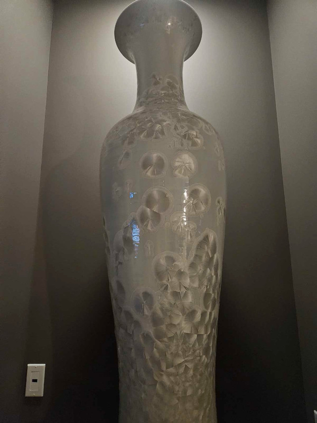 Long Necked White Porcelain Vase with Mother of Pearl in Home Décor & Accents in Winnipeg