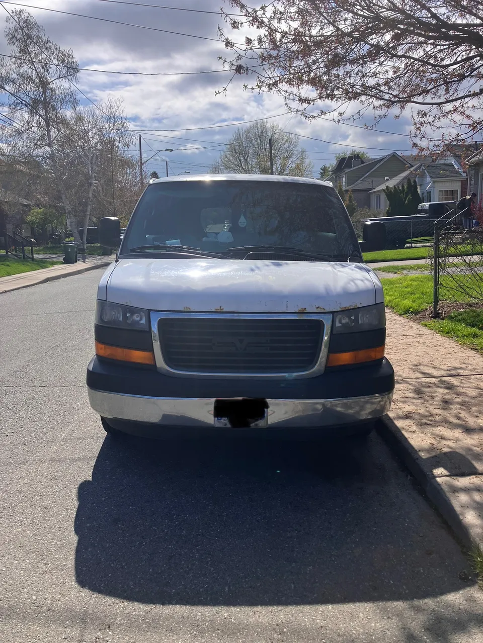 GMC Savana 1500 Passenger Van