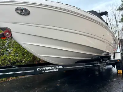 À VENDRE – Bateau Chaparral 190 SSI 2007 – Prêt pour l’été ! Magnifique Chaparral 190 SSI 2007, 20.8...