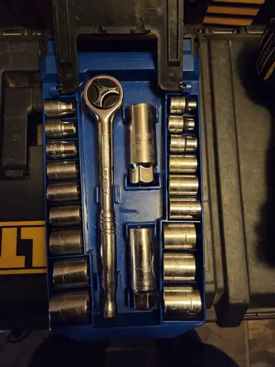 Mastercraft Socket set. In excellent condition. Lifetime warranty. 15 dollars.