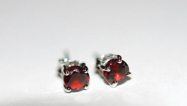 New Sterling Silver Earrings - Lovely present in Jewellery & Watches in Grande Prairie - Image 2