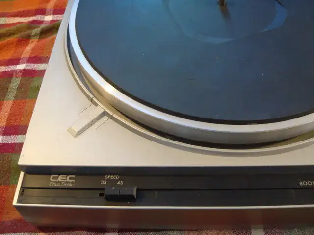 Table tournante C.E.C Chuo Denki, - Aubaine in Stereo Systems & Home Theatre in Longueuil / South Shore - Image 3