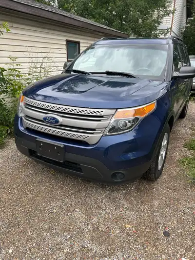 Up for grabs this spacious reliable 7 seater with dvds in the back , well maintained ready to go , p...
