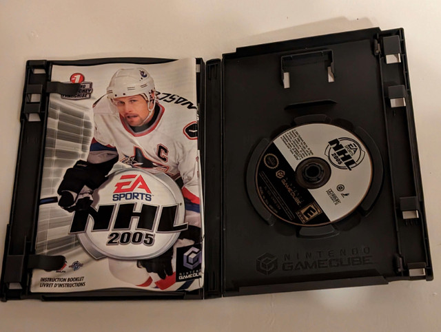 EA Sports NHL 2005 (Nintendo Gamecube) (Used) in Older Generation in Kitchener / Waterloo - Image 3
