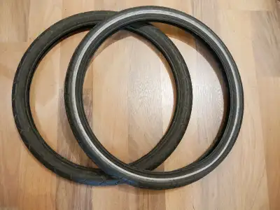 Pneus 20 x 1,75 pour chariots Cougar Cheetah CX Thule, modèle noir et modèle avec bandes réfléchissa...