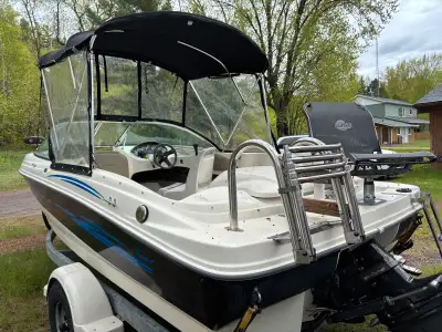 2004 Sea Ray 3L with less than 400 hrs complete new engine replacement July 2019 $6500 New drive / r...