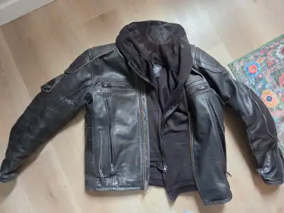 Willy G Skull with hoodie liner. Jacket is in perfect cond, no crashes. Men's Large $275 O.B.O