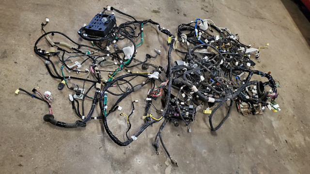 2015 Subaru WRX STI complete wiring harness in Engine & Engine Parts in Winnipeg - Image 4