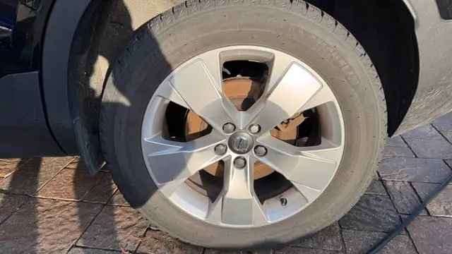 Volvo XC40 2021 4 Winter Michelin Tires & 4 Volvo Rims in Tires & Rims in City of Toronto - Image 5