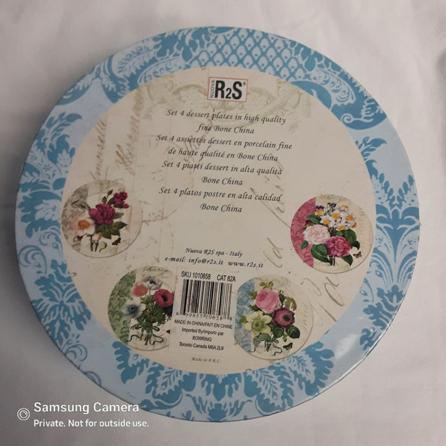 Nuova R2S Italy Dessert plates x 3 boxed floral Paula Scaletta in Kitchen & Dining Wares in Calgary - Image 3