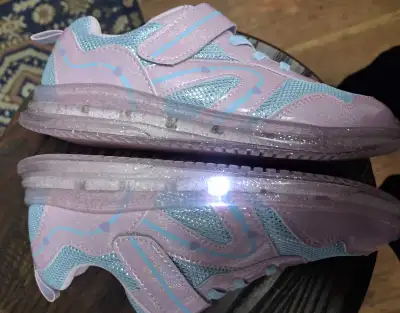 Size 2-Light Up Sneaker, View more
