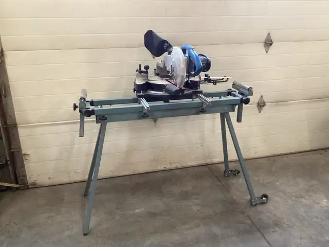 10 inch sliding compound miter saw in Power Tools in Trenton - Image 5