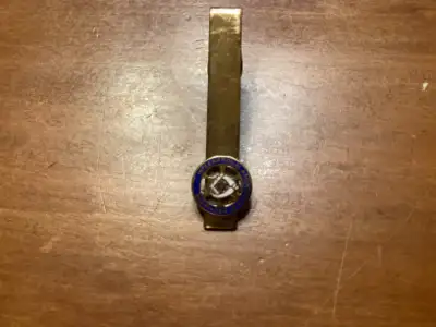 Vintage INTERNATIONAL ASSOCIATION OF MACHINISTS Tie Clip !, View more