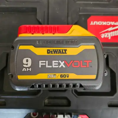 Brand new Dewalt 9AH Flexvolt Battery, View more