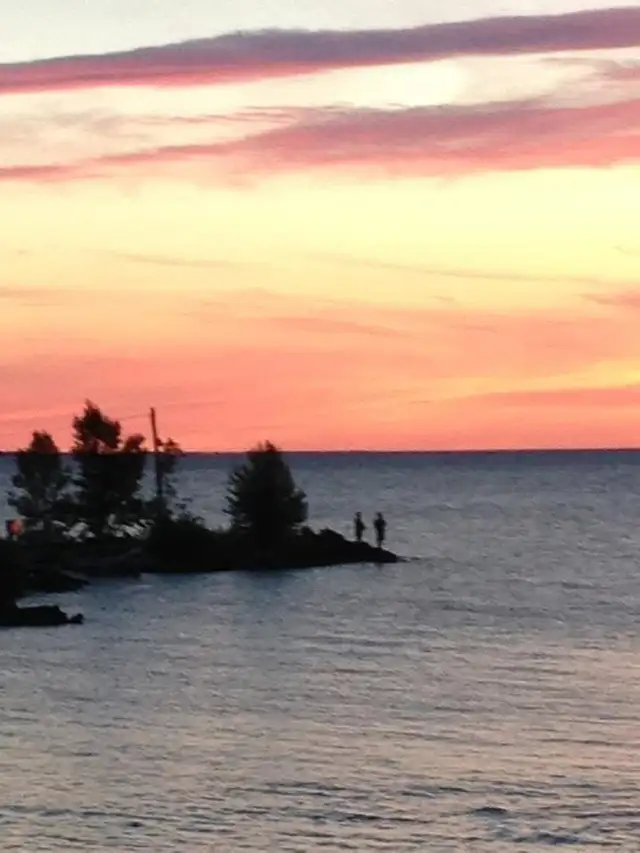 Cottages for rent in Ontario in Canada - Image 3