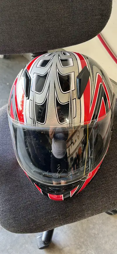 HJC Helmet always kept in protective bag Size XL Great condition SSPU No holds unless e-transfer